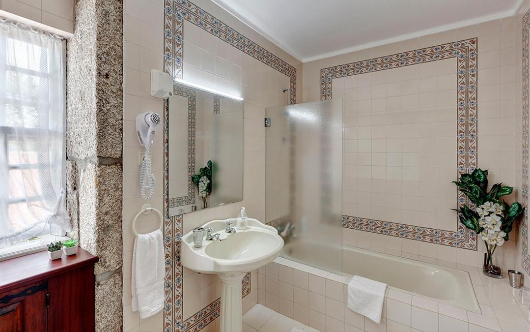 Casa De Abbades Hotel Gandra  ภายนอก รูปภาพ