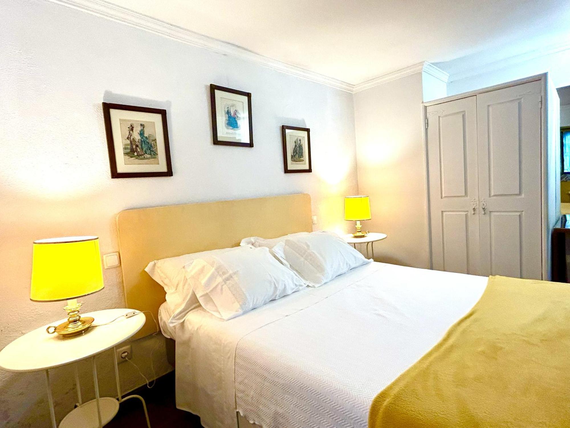 Casa De Abbades Hotel Gandra  ภายนอก รูปภาพ